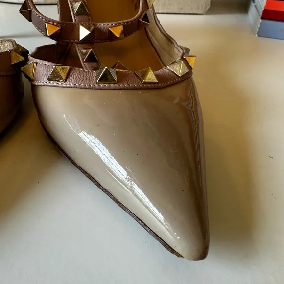 Valentino Garavani Patent Rockstud Caged Pumps 100 MM - Picture 11 of 13